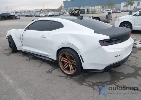 2018 Chevrolet Camaro Zl1 из США, поврежденный, VIN 1G1FJ1R65J0172653